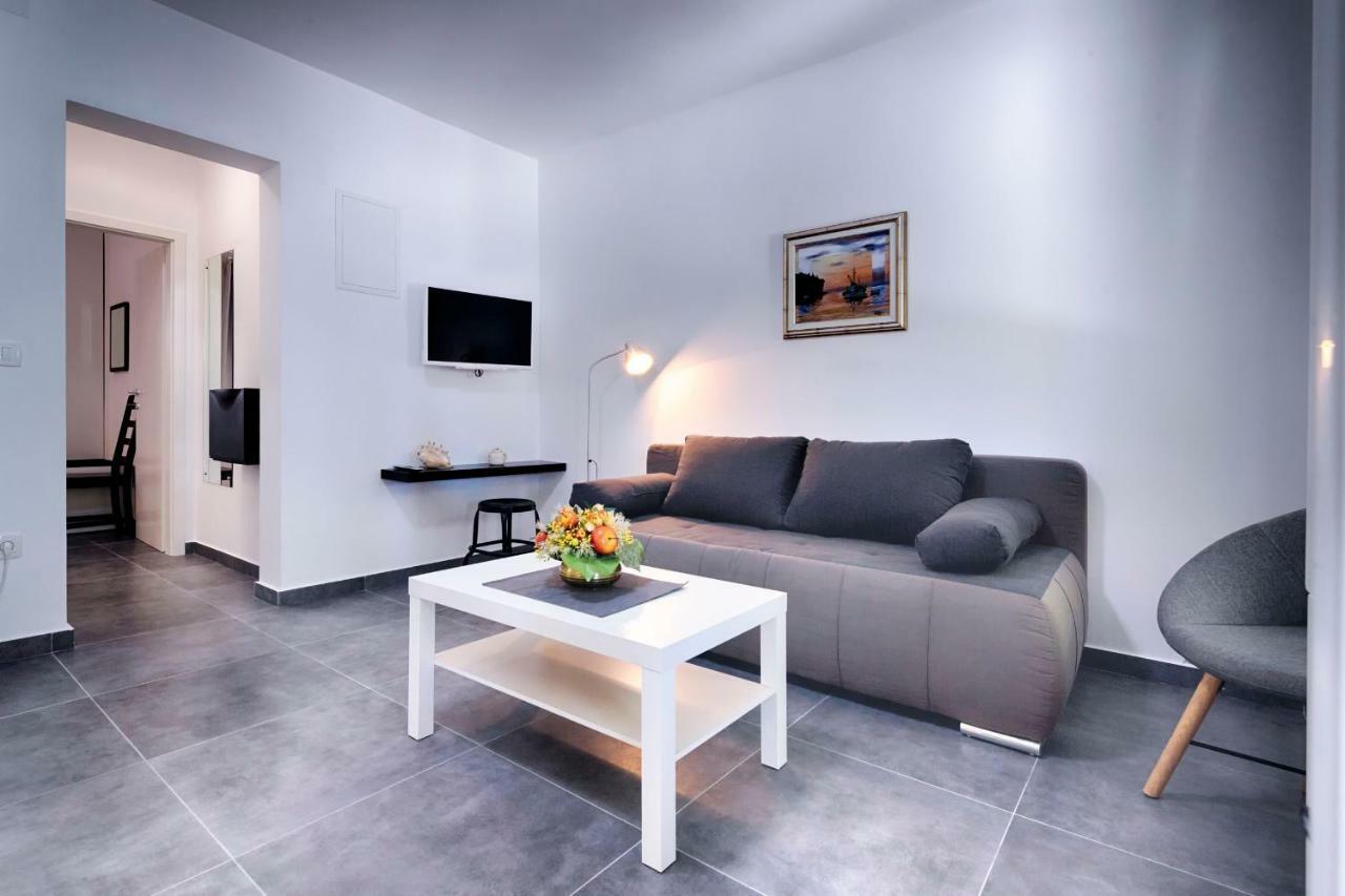 Apartmani Dule Komiža Екстериор снимка